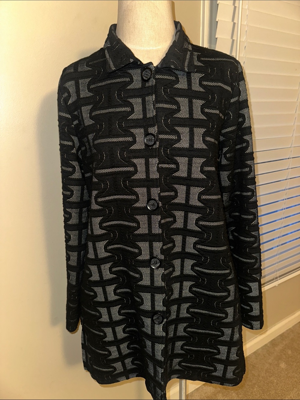 Black & Gray Patterned Button-Front Women's Blazer Jacket